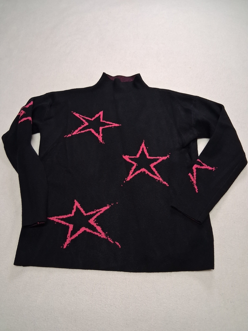 4/20$ Tahari Black Sweater with Pink Star Print